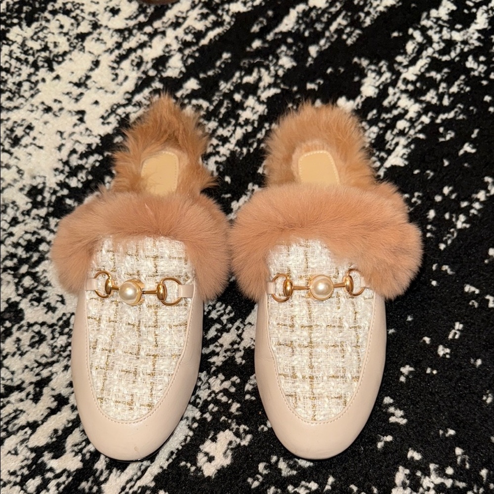 Elegant Cream and Tan Fur-Trimmed Loafers